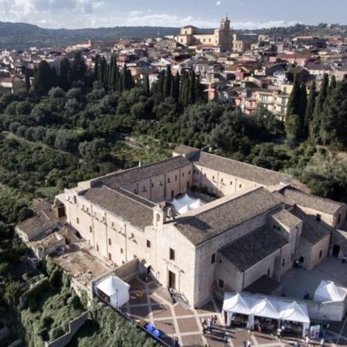 Sortino, il barocco risorto dalle macerie: un gioiello d’arte tra chiese e palazzi settecenteschi