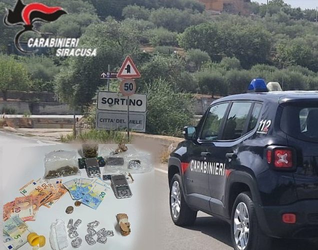 Sortino – I carabinieri sequestrano droga e contanti